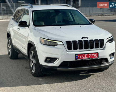 Белый Джип Чероки, объемом двигателя 2.36 л и пробегом 188 тыс. км за 14900 $, фото 6 на Automoto.ua