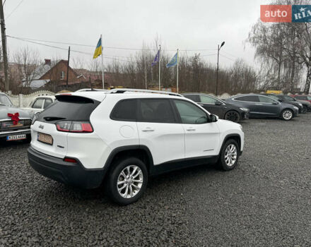 Белый Джип Чероки, объемом двигателя 2.4 л и пробегом 89 тыс. км за 15800 $, фото 1 на Automoto.ua