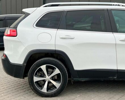 Білий Джип Cherokee, об'ємом двигуна 3.2 л та пробігом 76 тис. км за 18790 $, фото 8 на Automoto.ua