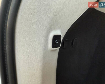 Белый Джип Чероки, объемом двигателя 2.36 л и пробегом 96 тыс. км за 18000 $, фото 48 на Automoto.ua