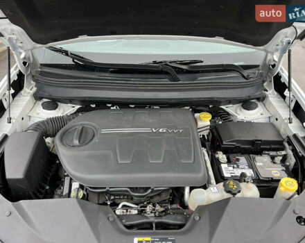 Белый Джип Чероки, объемом двигателя 3.24 л и пробегом 93 тыс. км за 21700 $, фото 19 на Automoto.ua