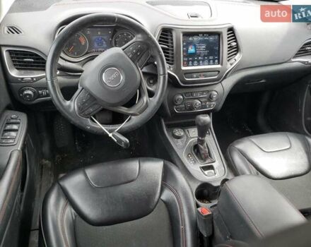 Білий Джип Cherokee, об'ємом двигуна 3.24 л та пробігом 128 тис. км за 3000 $, фото 7 на Automoto.ua