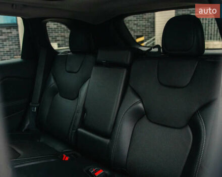 Белый Джип Чероки, объемом двигателя 2.36 л и пробегом 111 тыс. км за 15000 $, фото 12 на Automoto.ua