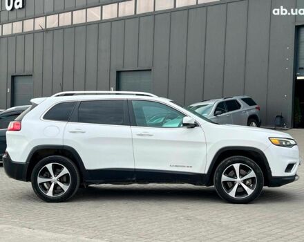 Білий Джип Cherokee, об'ємом двигуна 3.2 л та пробігом 76 тис. км за 18790 $, фото 9 на Automoto.ua