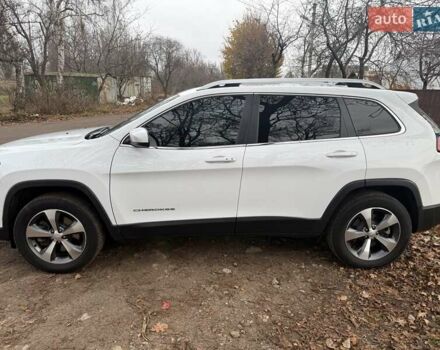 Белый Джип Чероки, объемом двигателя 3.24 л и пробегом 40 тыс. км за 22500 $, фото 2 на Automoto.ua