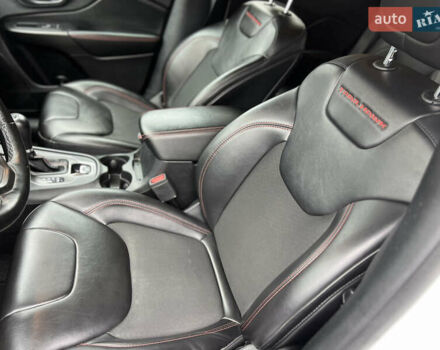 Белый Джип Чероки, объемом двигателя 3.24 л и пробегом 93 тыс. км за 21700 $, фото 11 на Automoto.ua