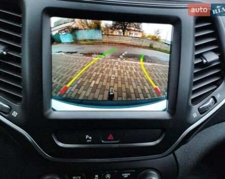 Белый Джип Чероки, объемом двигателя 3.24 л и пробегом 127 тыс. км за 20000 $, фото 16 на Automoto.ua