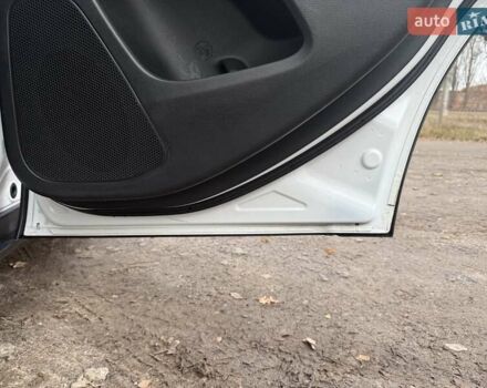 Белый Джип Чероки, объемом двигателя 3.24 л и пробегом 40 тыс. км за 22500 $, фото 19 на Automoto.ua