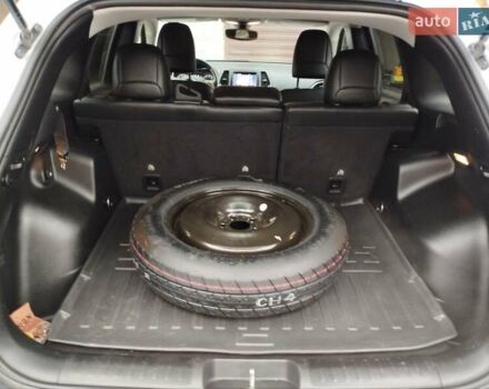 Белый Джип Чероки, объемом двигателя 3.24 л и пробегом 127 тыс. км за 20000 $, фото 15 на Automoto.ua