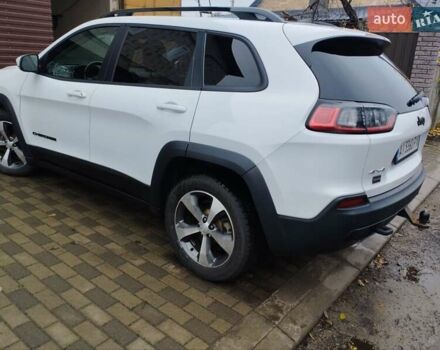 Белый Джип Чероки, объемом двигателя 3.24 л и пробегом 127 тыс. км за 20000 $, фото 6 на Automoto.ua