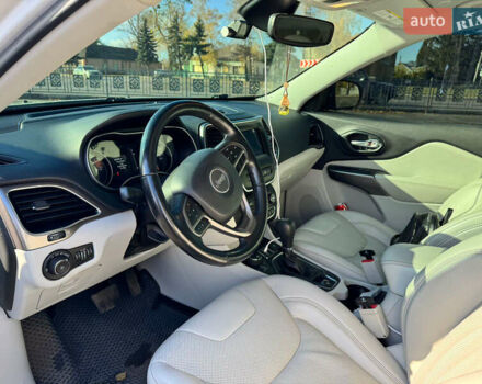 Білий Джип Cherokee, об'ємом двигуна 3.24 л та пробігом 67 тис. км за 24500 $, фото 13 на Automoto.ua