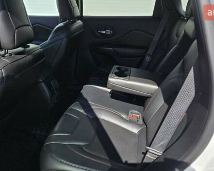 Білий Джип Cherokee, об'ємом двигуна 3.24 л та пробігом 106 тис. км за 20500 $, фото 2 на Automoto.ua