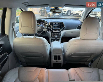 Белый Джип Чероки, объемом двигателя 2.36 л и пробегом 96 тыс. км за 18000 $, фото 51 на Automoto.ua