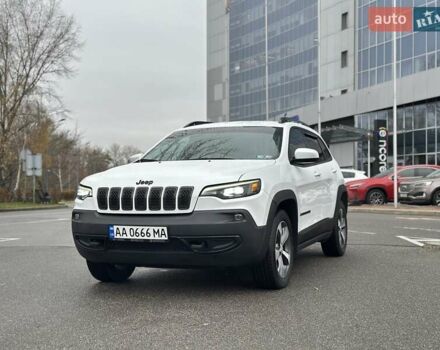 Белый Джип Чероки, объемом двигателя 3.24 л и пробегом 68 тыс. км за 19900 $, фото 6 на Automoto.ua