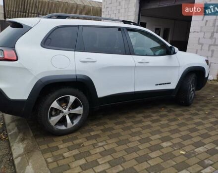 Белый Джип Чероки, объемом двигателя 3.24 л и пробегом 127 тыс. км за 20000 $, фото 7 на Automoto.ua