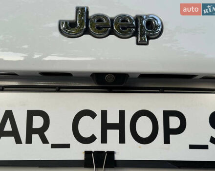 Белый Джип Чероки, объемом двигателя 2.36 л и пробегом 96 тыс. км за 18000 $, фото 12 на Automoto.ua