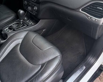 Белый Джип Чероки, объемом двигателя 3.24 л и пробегом 40 тыс. км за 22500 $, фото 18 на Automoto.ua