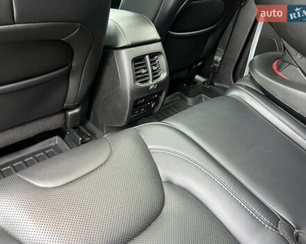 Белый Джип Чероки, объемом двигателя 3.24 л и пробегом 242 тыс. км за 21000 $, фото 11 на Automoto.ua