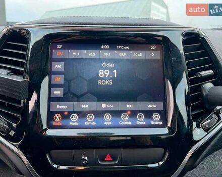 Білий Джип Cherokee, об'ємом двигуна 3.2 л та пробігом 76 тис. км за 18790 $, фото 28 на Automoto.ua