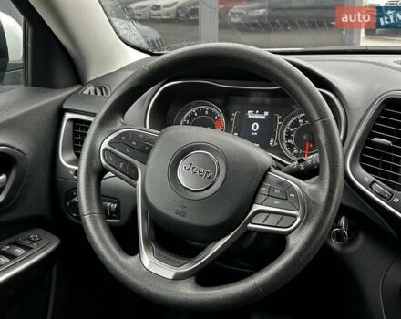 Білий Джип Cherokee, об'ємом двигуна 2.36 л та пробігом 73 тис. км за 17990 $, фото 26 на Automoto.ua