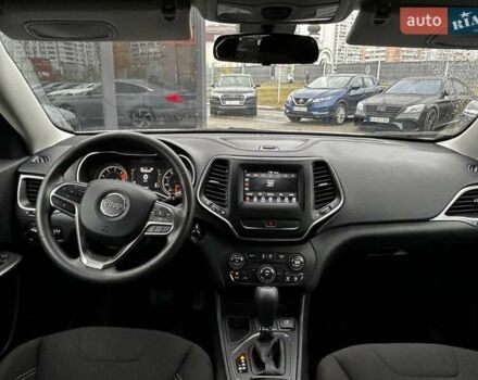 Білий Джип Cherokee, об'ємом двигуна 2.36 л та пробігом 73 тис. км за 17990 $, фото 25 на Automoto.ua