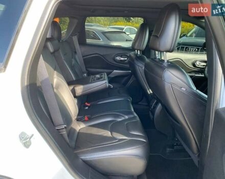 Белый Джип Чероки, объемом двигателя 3.24 л и пробегом 124 тыс. км за 18900 $, фото 23 на Automoto.ua