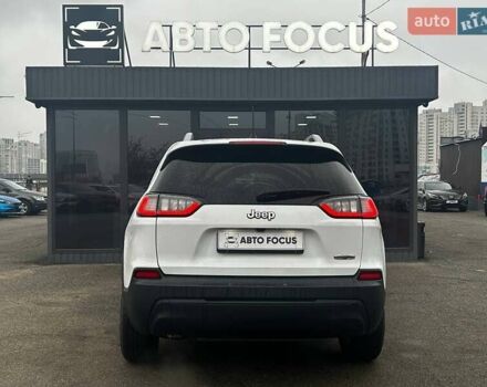 Білий Джип Cherokee, об'ємом двигуна 2.36 л та пробігом 73 тис. км за 17990 $, фото 5 на Automoto.ua