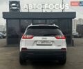 Білий Джип Cherokee, об'ємом двигуна 2.36 л та пробігом 73 тис. км за 17990 $, фото 5 на Automoto.ua