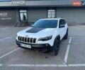 Белый Джип Чероки, объемом двигателя 3.24 л и пробегом 88 тыс. км за 19000 $, фото 1 на Automoto.ua