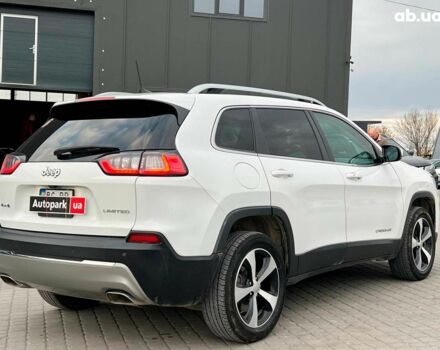 Білий Джип Cherokee, об'ємом двигуна 3.2 л та пробігом 76 тис. км за 18790 $, фото 7 на Automoto.ua