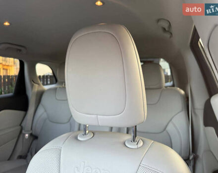 Белый Джип Чероки, объемом двигателя 2.36 л и пробегом 96 тыс. км за 18000 $, фото 35 на Automoto.ua