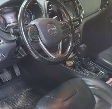 Белый Джип Чероки, объемом двигателя 2.4 л и пробегом 145 тыс. км за 17000 $, фото 10 на Automoto.ua