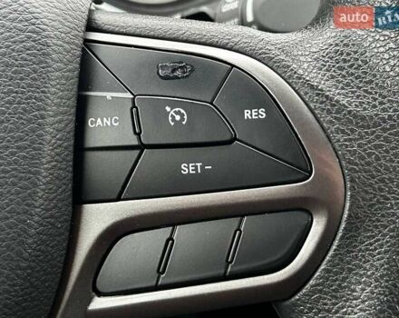 Білий Джип Cherokee, об'ємом двигуна 2.36 л та пробігом 73 тис. км за 17990 $, фото 15 на Automoto.ua