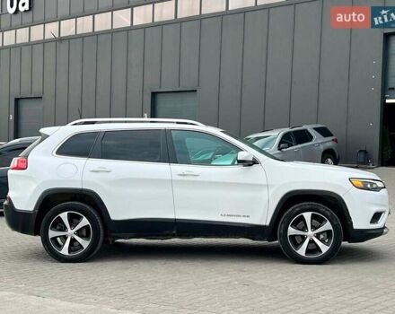 Білий Джип Cherokee, об'ємом двигуна 3.2 л та пробігом 76 тис. км за 18790 $, фото 9 на Automoto.ua