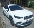 Белый Джип Чероки, объемом двигателя 2.36 л и пробегом 194 тыс. км за 18500 $, фото 1 на Automoto.ua