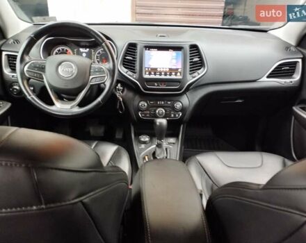 Белый Джип Чероки, объемом двигателя 3.24 л и пробегом 127 тыс. км за 20000 $, фото 14 на Automoto.ua