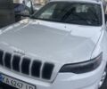 Білий Джип Cherokee, об'ємом двигуна 2.4 л та пробігом 80 тис. км за 15000 $, фото 1 на Automoto.ua