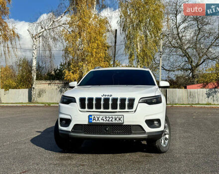 Білий Джип Cherokee, об'ємом двигуна 3.24 л та пробігом 67 тис. км за 24500 $, фото 2 на Automoto.ua