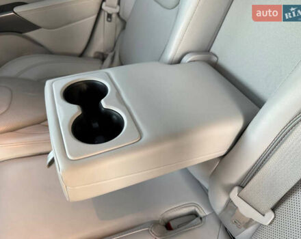 Белый Джип Чероки, объемом двигателя 2.36 л и пробегом 96 тыс. км за 18000 $, фото 44 на Automoto.ua