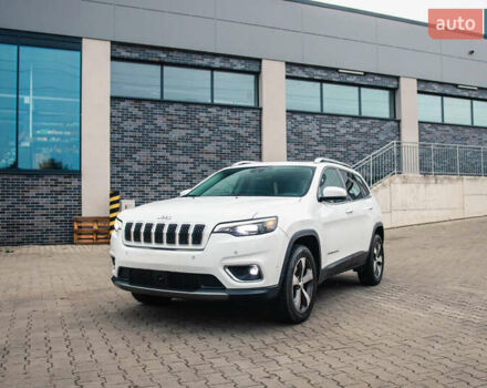 Белый Джип Чероки, объемом двигателя 2.36 л и пробегом 111 тыс. км за 15000 $, фото 4 на Automoto.ua