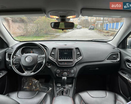 Белый Джип Чероки, объемом двигателя 3.24 л и пробегом 93 тыс. км за 21700 $, фото 17 на Automoto.ua