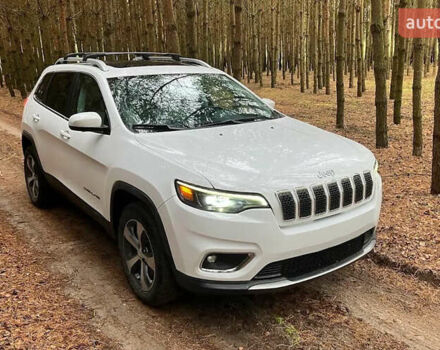 Білий Джип Cherokee, об'ємом двигуна 3.2 л та пробігом 94 тис. км за 15500 $, фото 3 на Automoto.ua