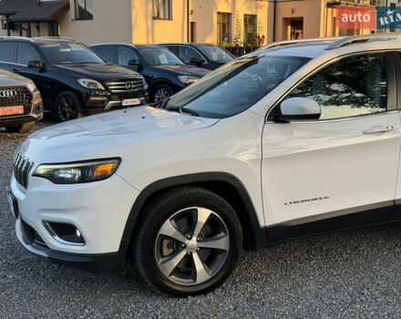 Белый Джип Чероки, объемом двигателя 2.36 л и пробегом 96 тыс. км за 18000 $, фото 4 на Automoto.ua