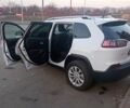 Білий Джип Cherokee, об'ємом двигуна 2.36 л та пробігом 148 тис. км за 18299 $, фото 3 на Automoto.ua