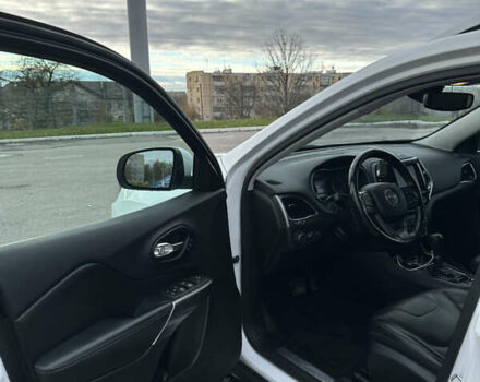 Белый Джип Чероки, объемом двигателя 3.24 л и пробегом 109 тыс. км за 17900 $, фото 16 на Automoto.ua