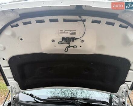 Белый Джип Чероки, объемом двигателя 3.24 л и пробегом 40 тыс. км за 22500 $, фото 12 на Automoto.ua