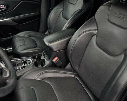 Білий Джип Cherokee, об'ємом двигуна 3.24 л та пробігом 72 тис. км за 17600 $, фото 15 на Automoto.ua