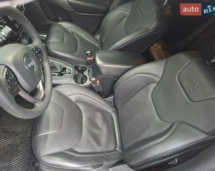 Білий Джип Cherokee, об'ємом двигуна 3.2 л та пробігом 78 тис. км за 23500 $, фото 13 на Automoto.ua