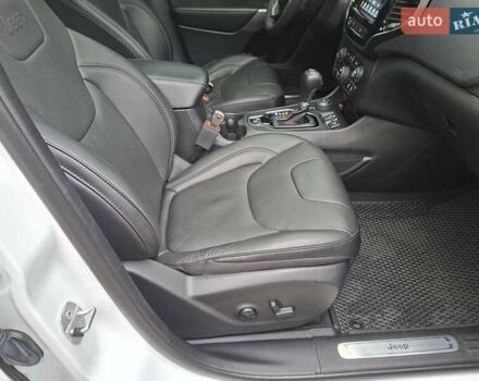 Білий Джип Cherokee, об'ємом двигуна 3.2 л та пробігом 78 тис. км за 23500 $, фото 34 на Automoto.ua