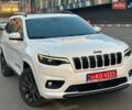Белый Джип Чероки, объемом двигателя 2 л и пробегом 104 тыс. км за 22000 $, фото 1 на Automoto.ua